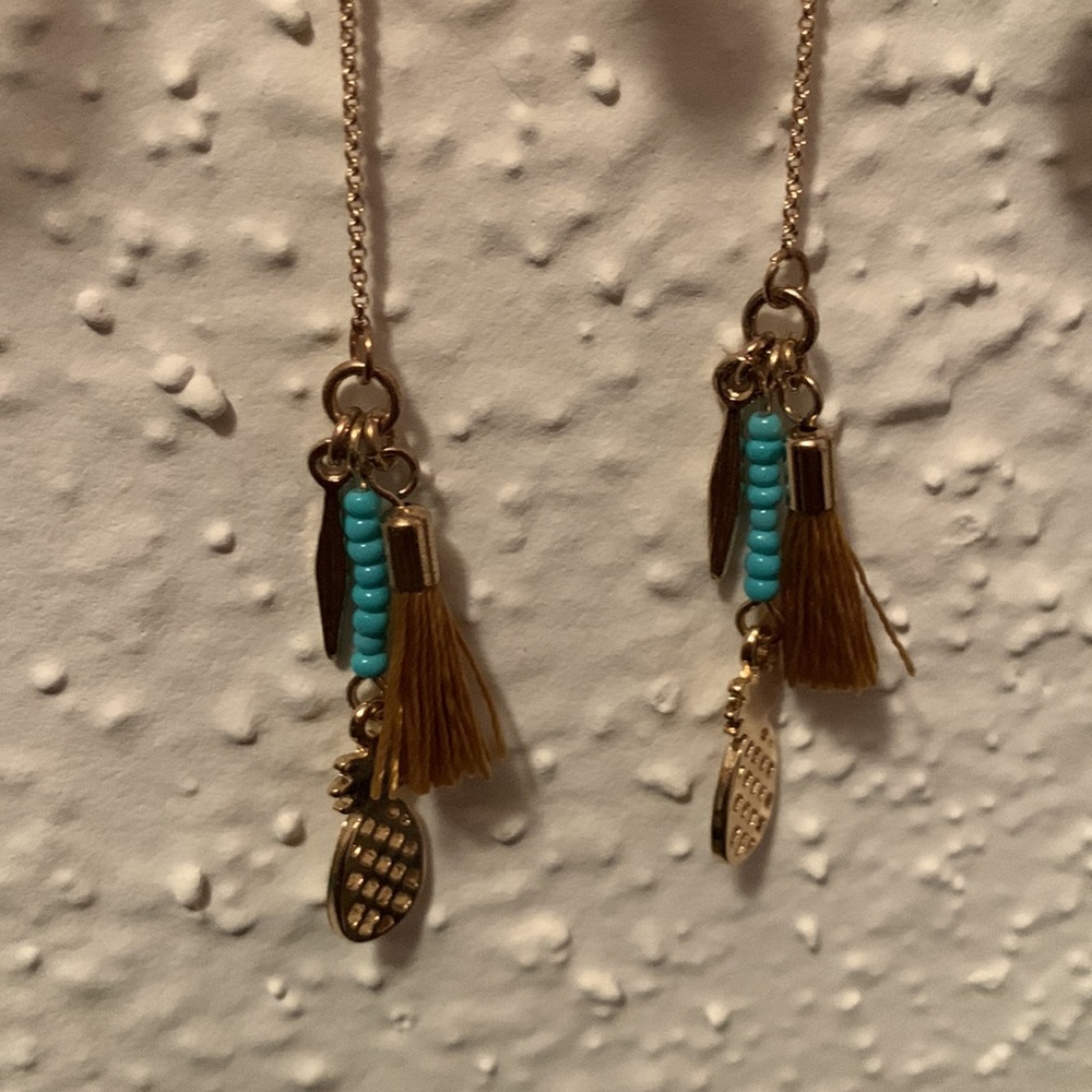 BCBGeneration Threader Earrings - Picture 7 of 7